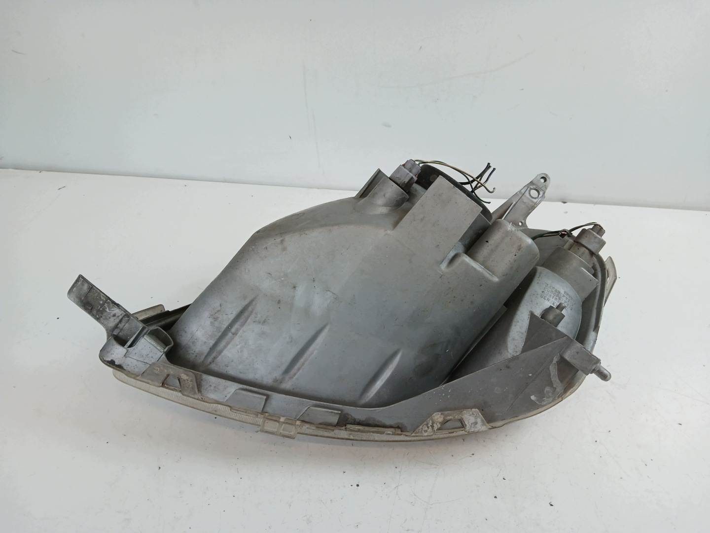 TOYOTA YARIS and light right front
