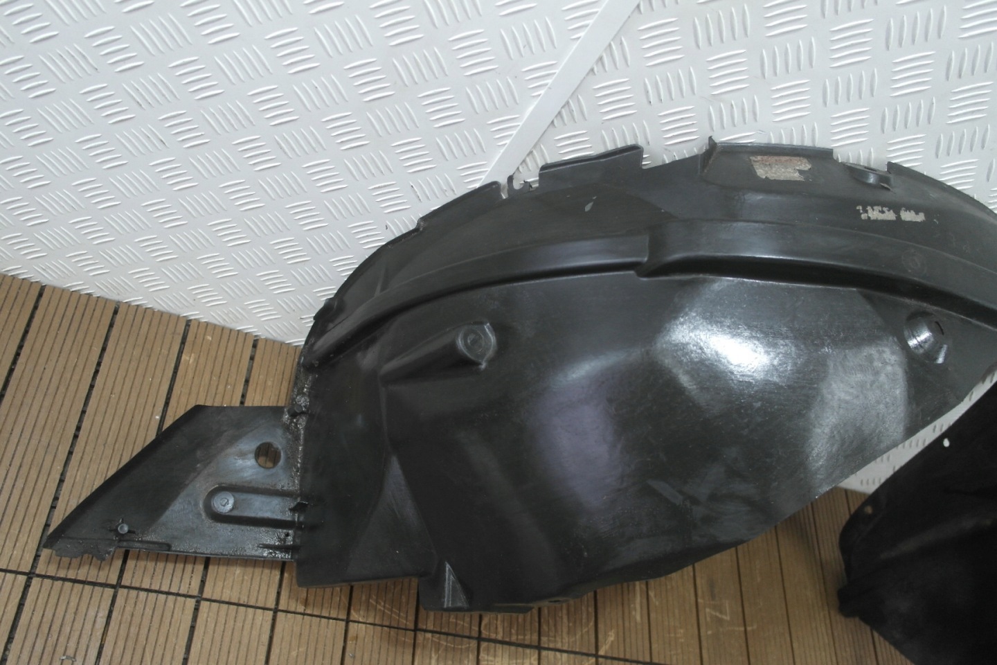 SUZUKI SX4 SEDICI 06-13 mudguard front right front 72321-80J0 OE