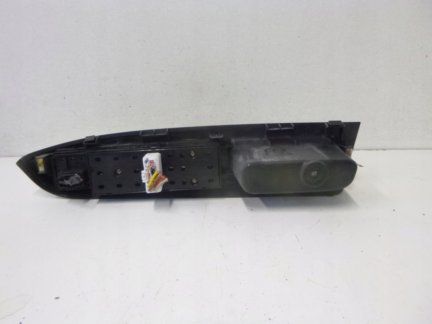 switch panel of the window left Hyundai Getz 02r.