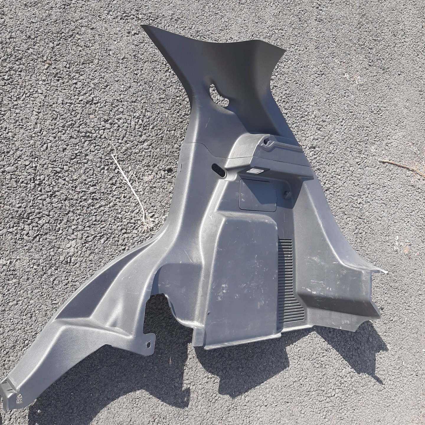 Ford KA+ LIFT 2018r boot upholstery right rear part upholstery
