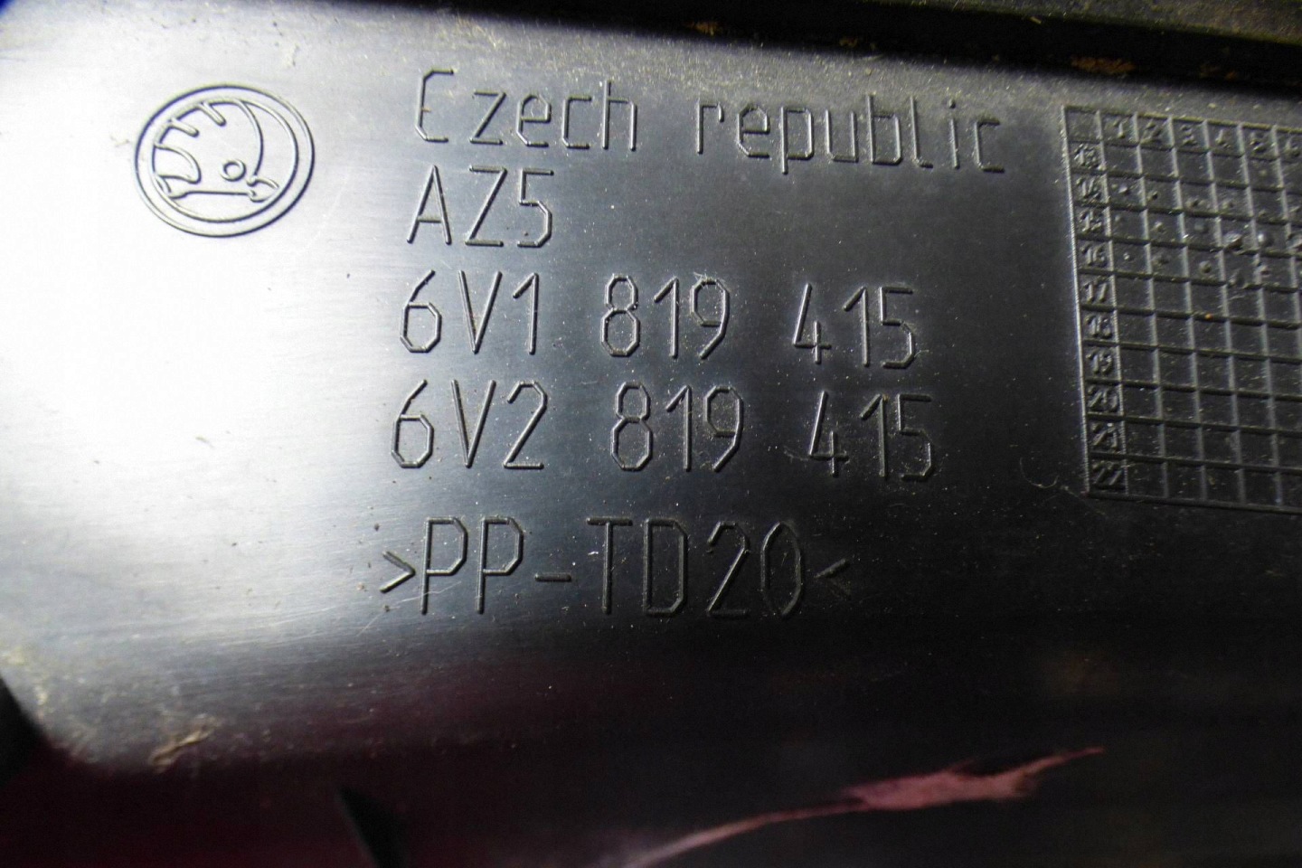 Skoda Fabia III torpedo left front 6V1819415 st.very good condition original EUROPA