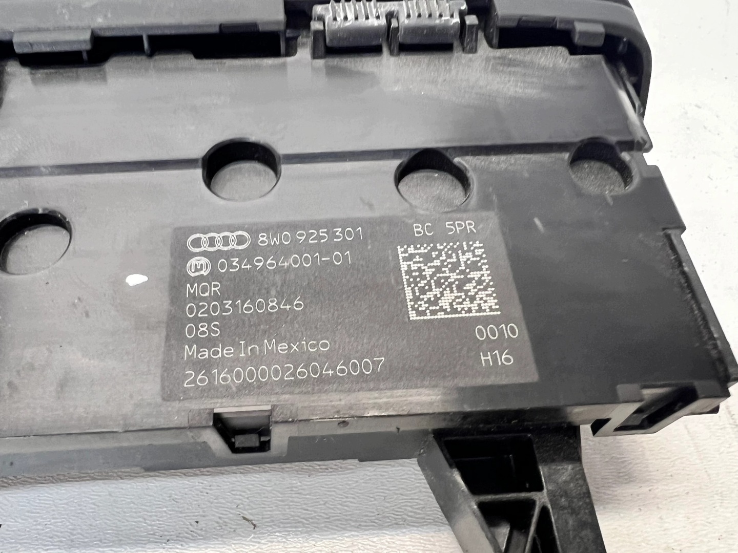 PANEL GUZIK DRIVE SELECT START STOP ESP PDC AUDI A4 B9 8W0925301BC