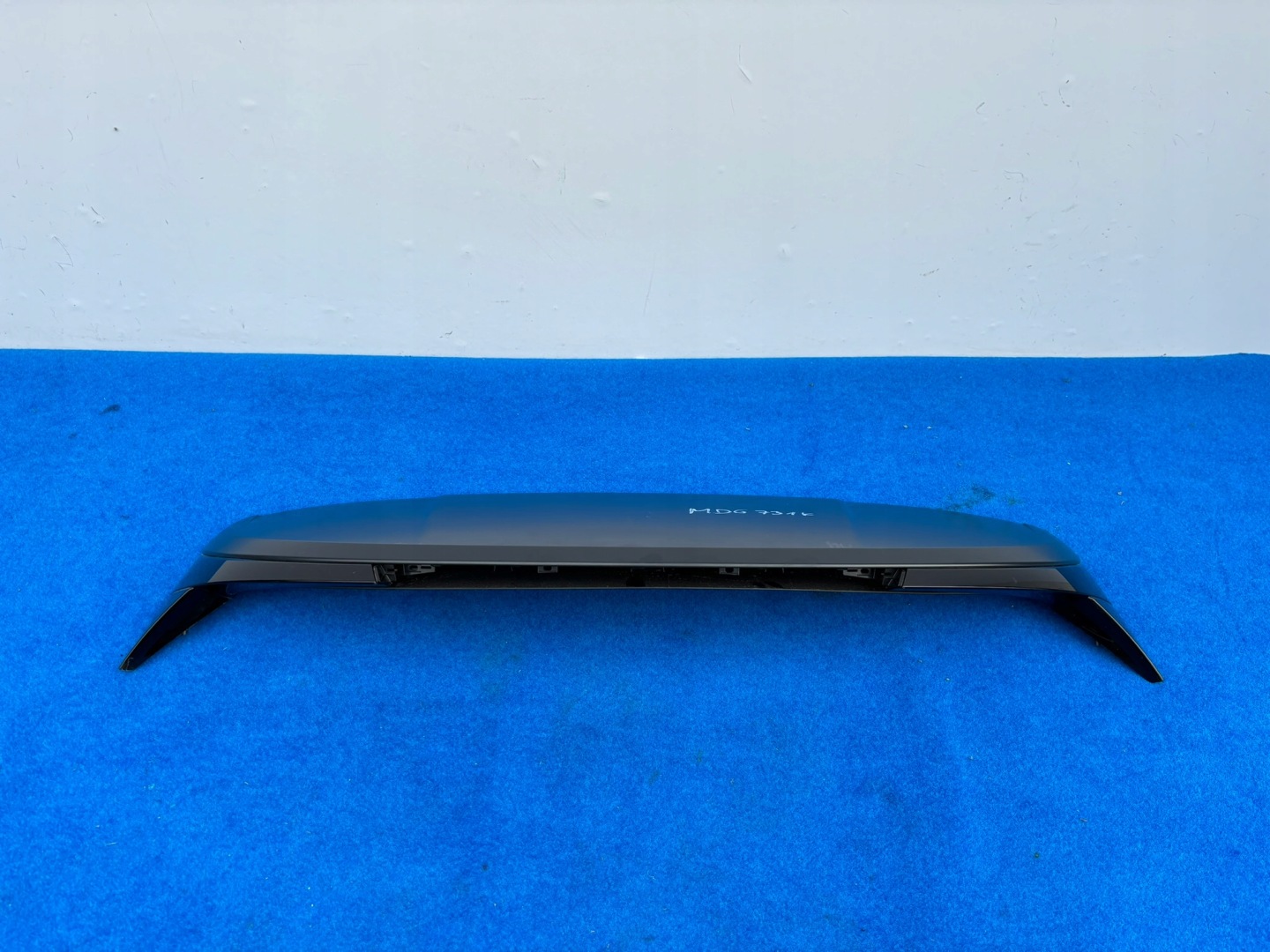 RANGE ROVER L460 SPOILER bonnet visor LOTKA M8E2-44214-AD MDG731K