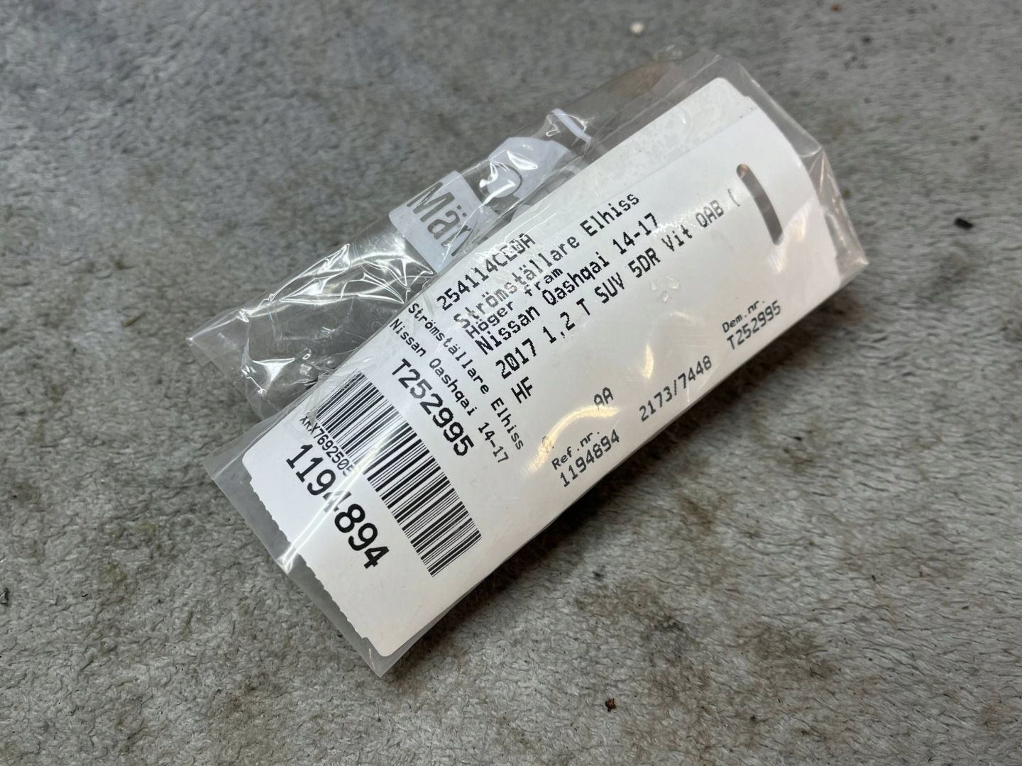 window control switch Nissan Qashqai 254114CE0A