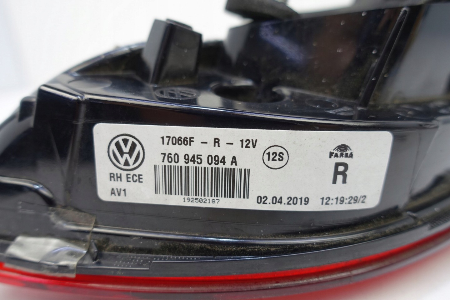 light right right rear part VW TOUAREG III 760945094A
