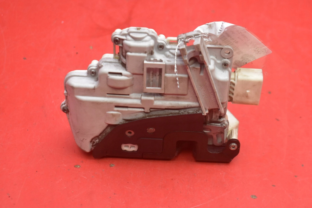lock door left front front EU 4F1837015 AUDI A6 C6 04-08