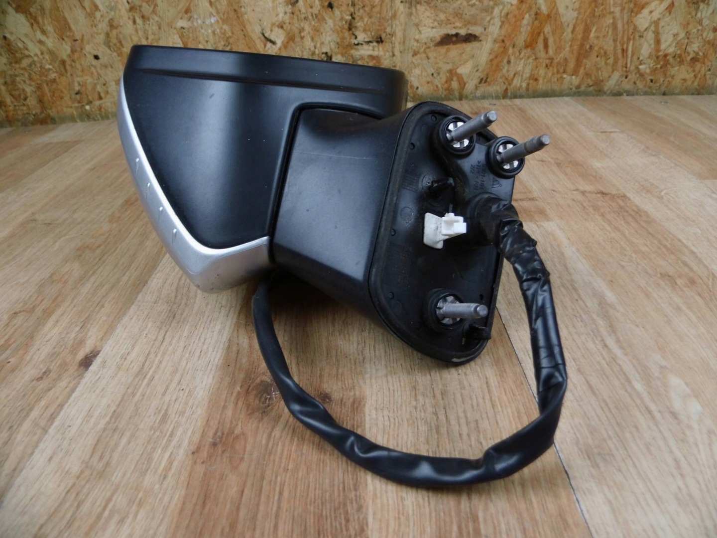 Toyota Corolla E21 mirror right 6 of cables (vertical)