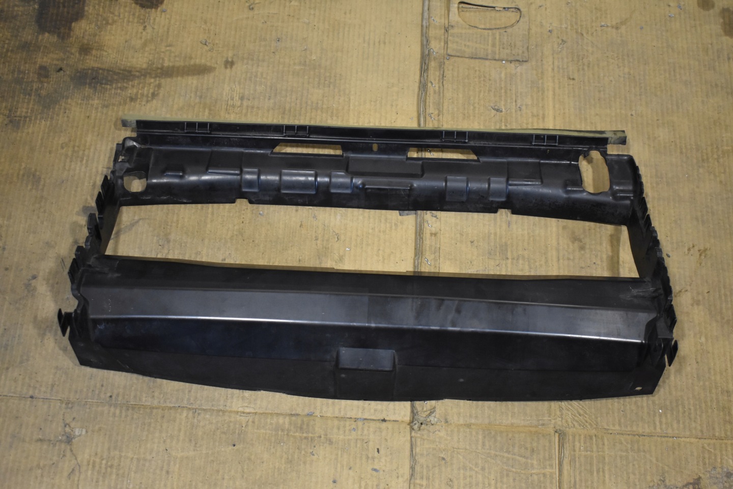 IDEALNY intake drain air PORSCHE MACAN 1