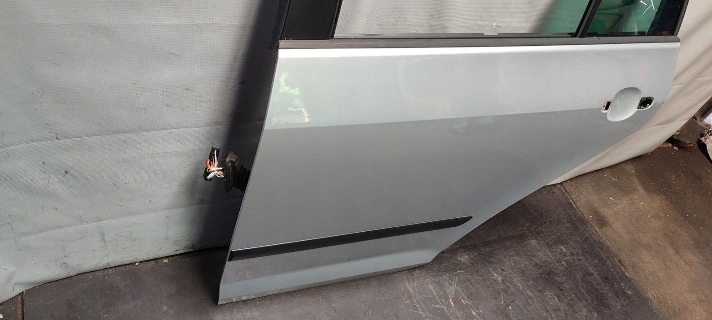 door rear part rear. left VW Golf V plus 1,9 TDI LA7W