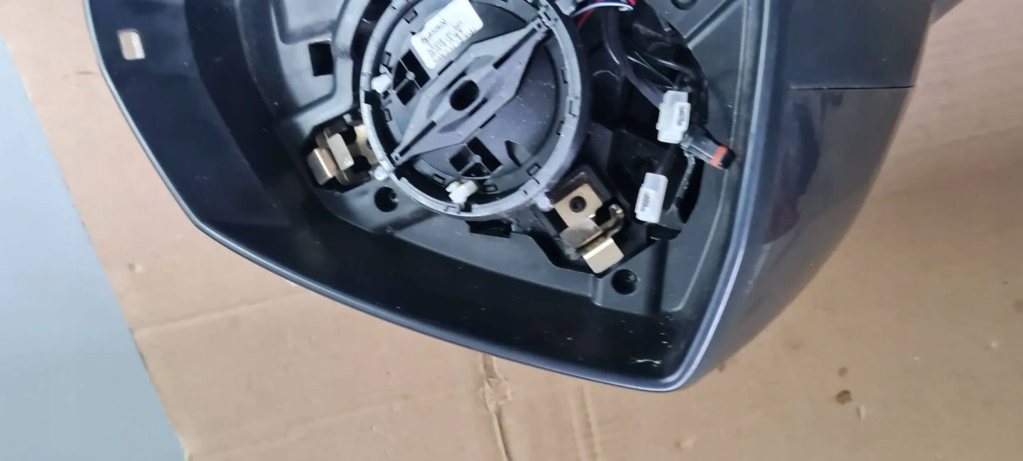 Q5 80A mirror right right front SKLADANE LZ7S ANGLIK
