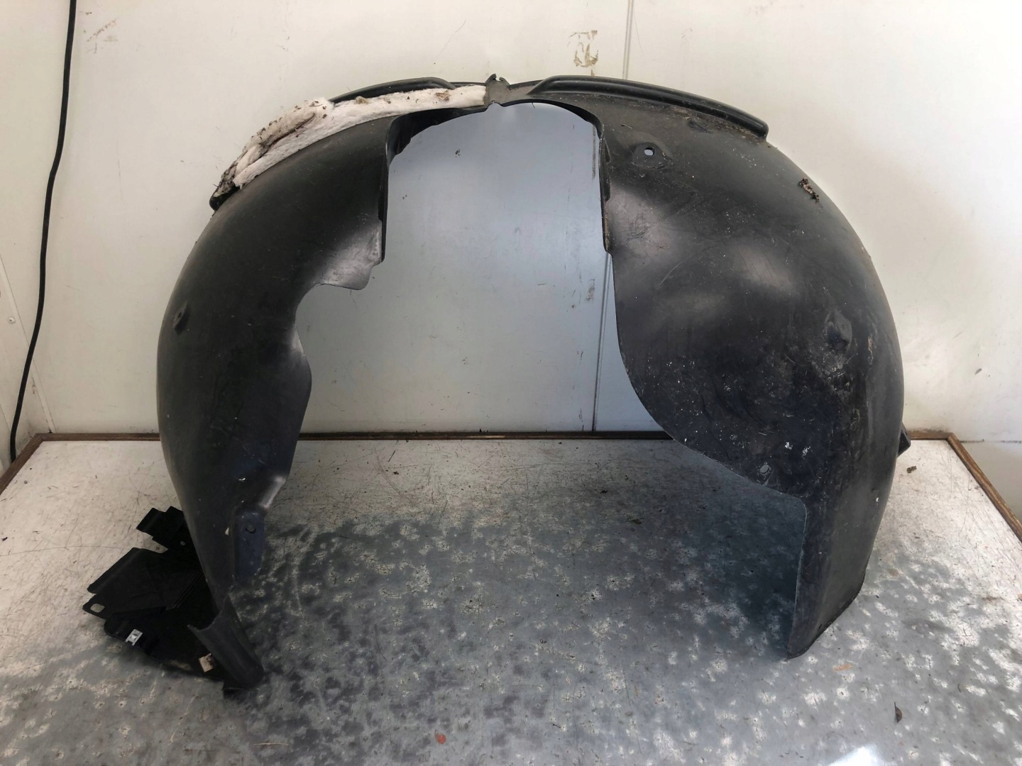 mudguard left front AUDI Q4 E-TRON 89A821171B