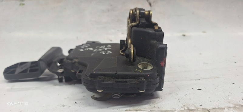 lock door VW PASSAT 97- left front 117626101