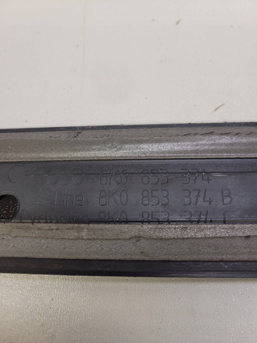 moulding threshold right front AUDI A4 B8 8K0853374