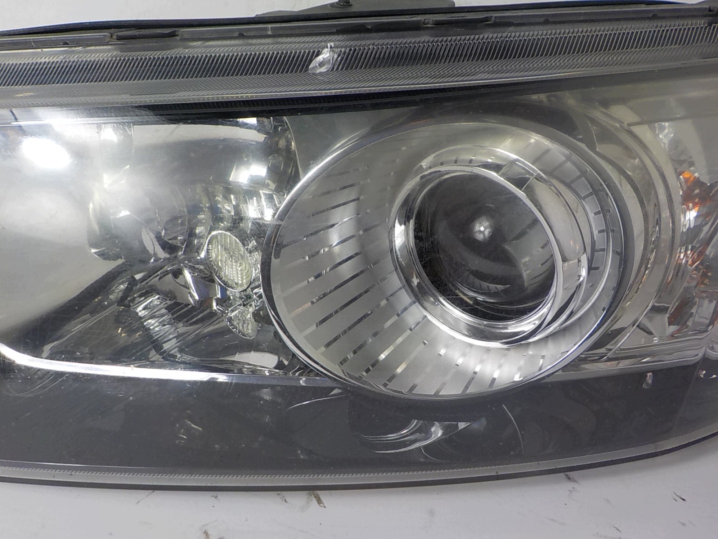 CHEVROLET CAPTIVA LIFT light left front front UK