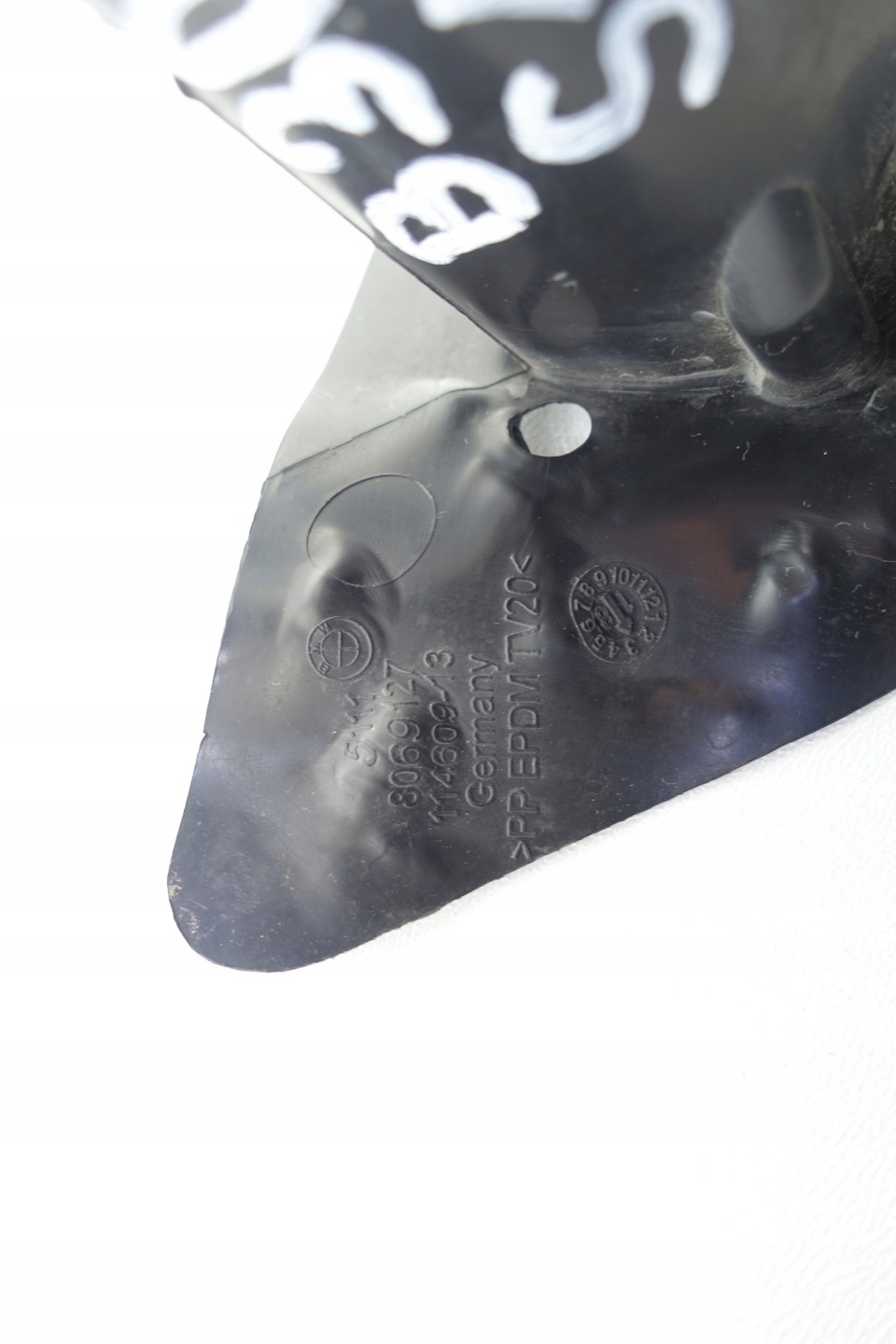 halter der spritzdüse links BMW 8069127