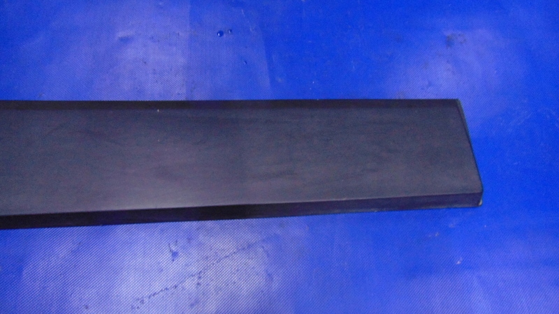 moulding side right TALENTO RENAULT TRAFIC III OPEL VIVARO 14-25R
