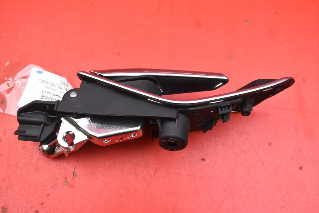 handle inner right rear part CHROM 4KE839020A AUDI E-TRON 55 18-21
