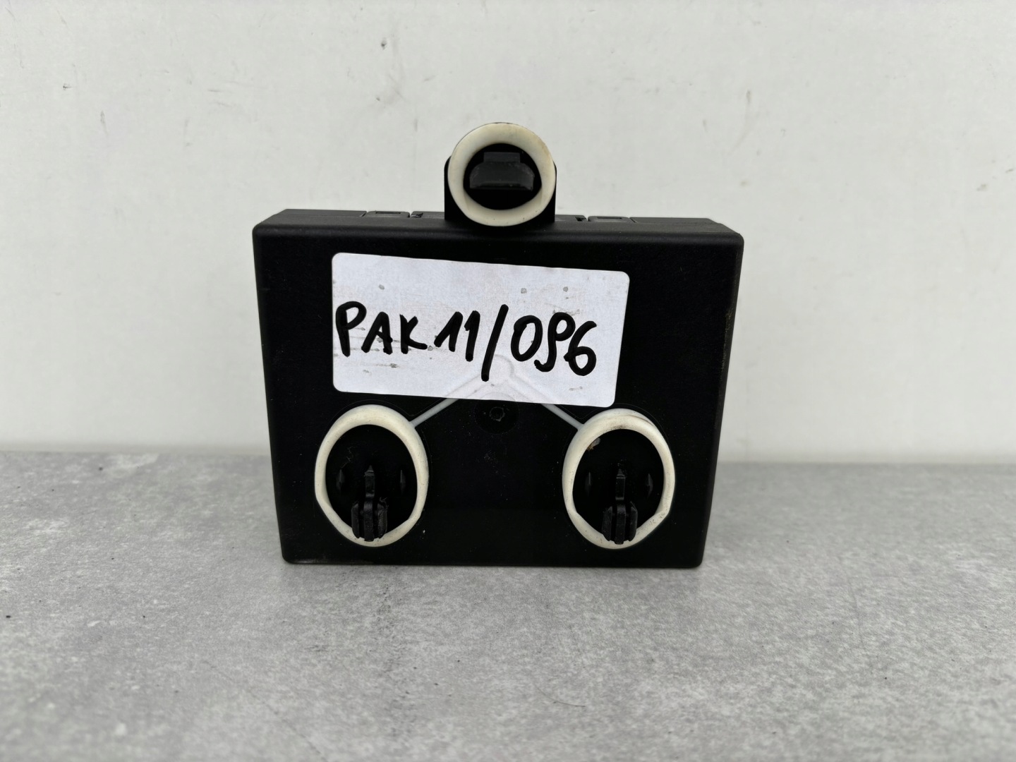PORSCHE PANAMERA 970 CAYENNE 7P module control unit door right front PAK11/096