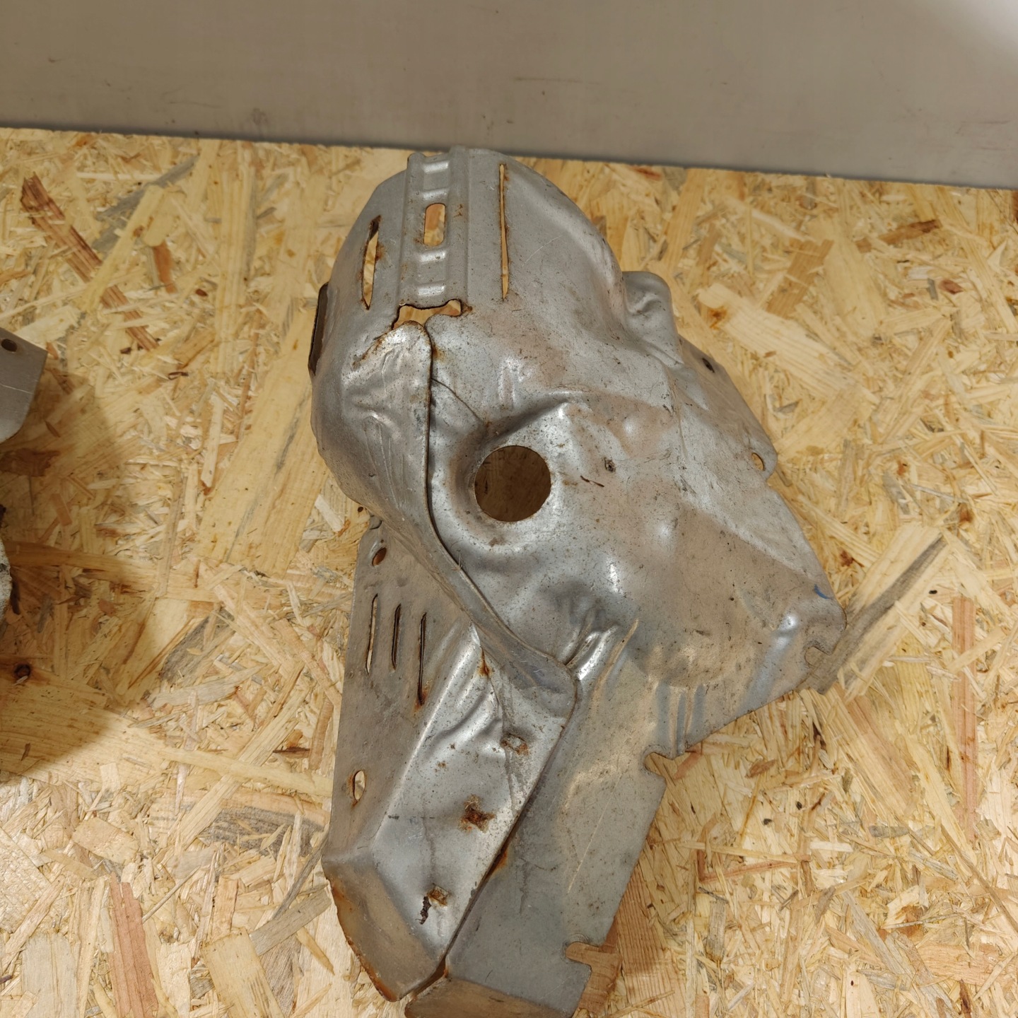 Blende Abdeckung turbo PSA 9805110280