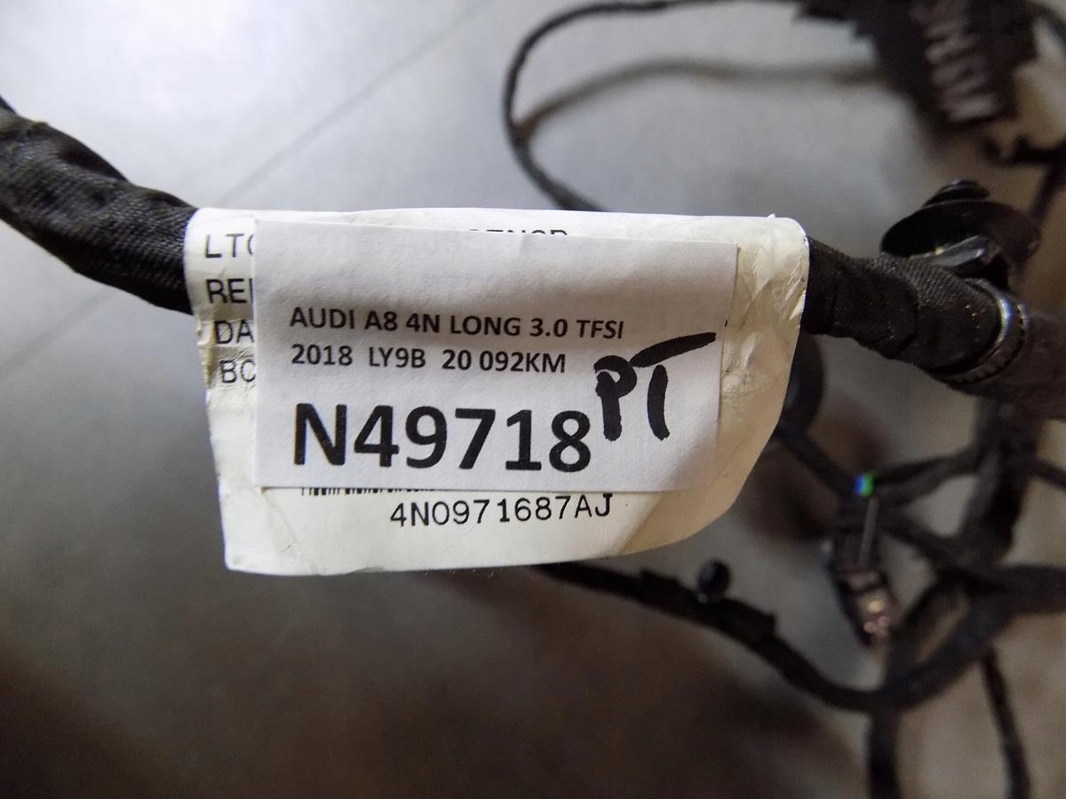 AUDI A8 4N bundle door right rear part 4N0971687AJ