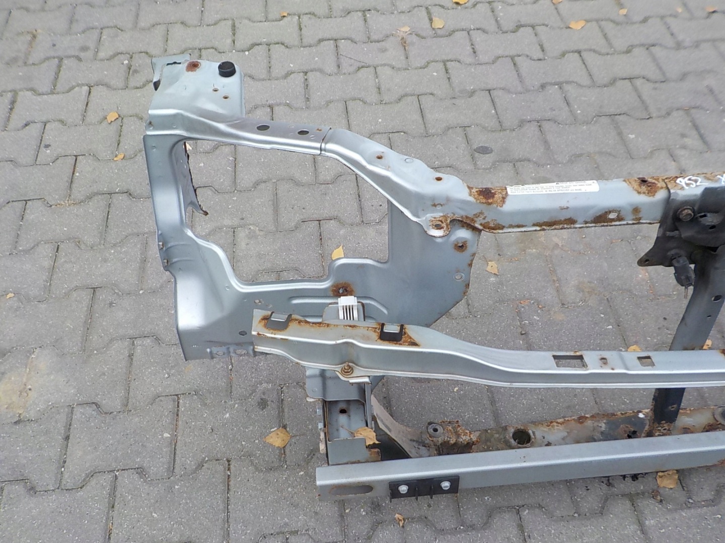 952 NISSAN X-TRAIL T30 support panel for radiators pillar