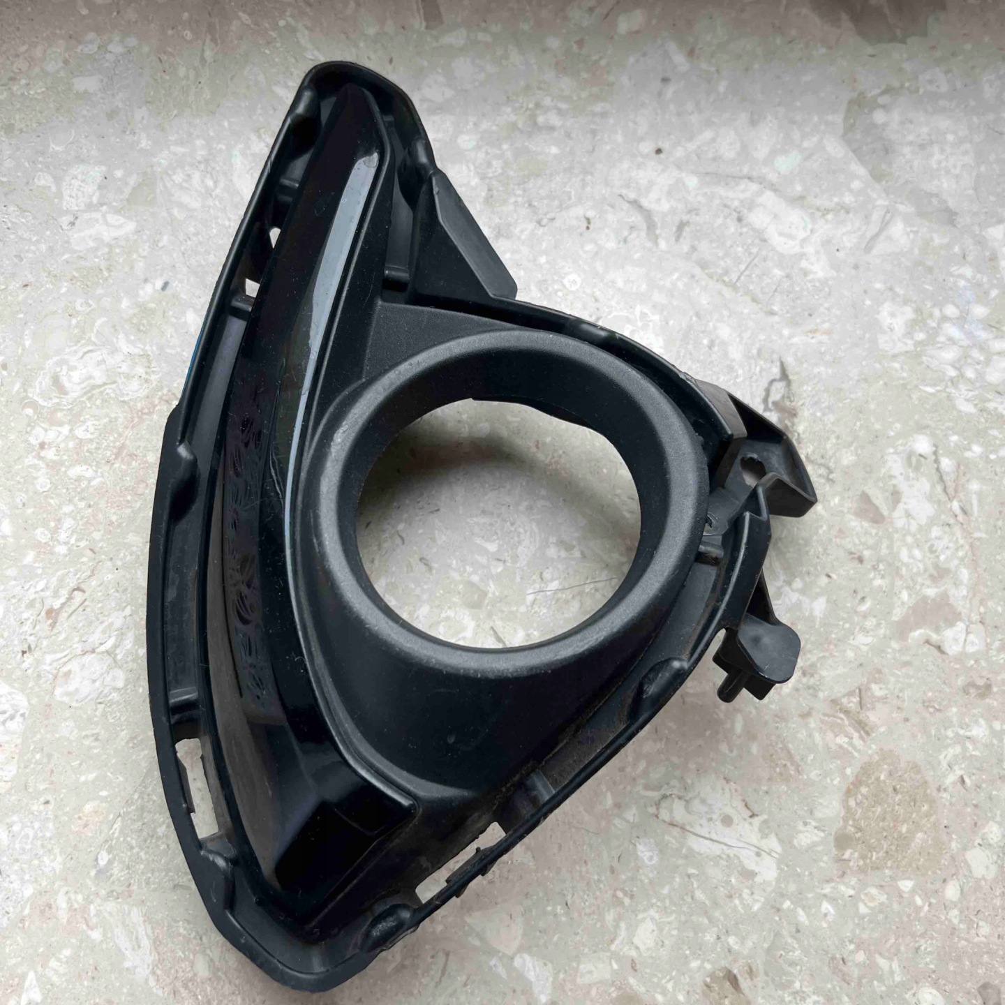 MAZDA 2 DJ 2014-2019 grid of a bumper right front DC3D-50C11