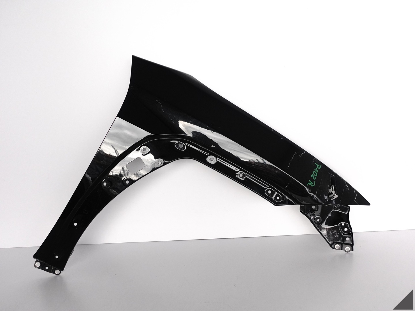 LEXUS UX 18- fender right front *damaged*