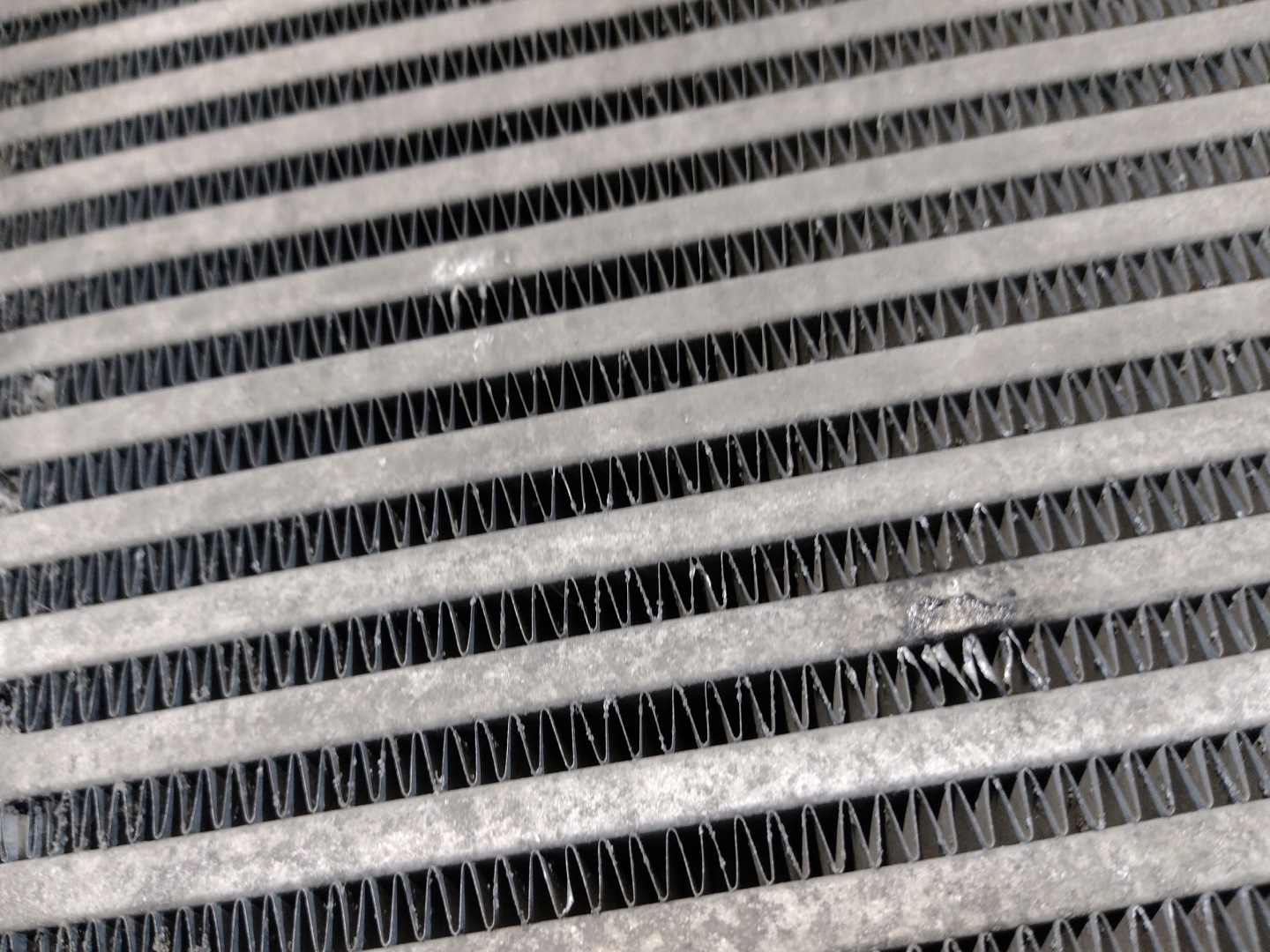 Intercooler Volkswagen Passat B6 2,0TDI 3C0145805G