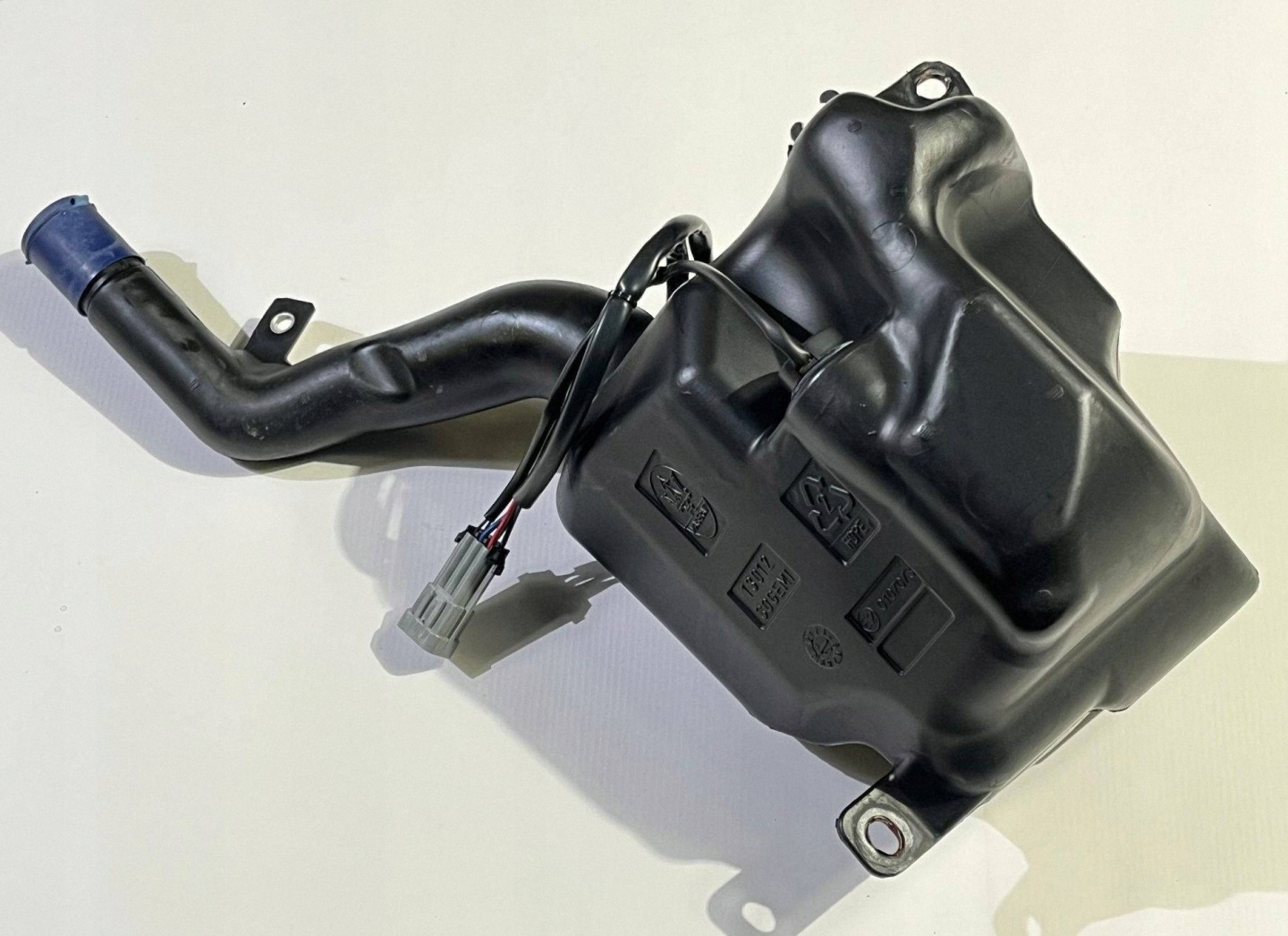 tank pump washers Maserati GranTurismo 2008