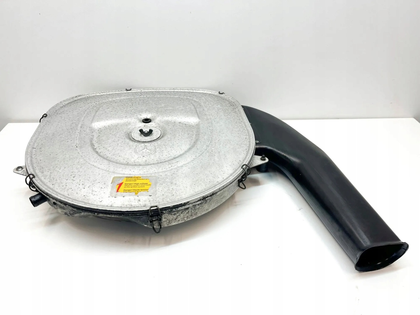 Gehäuse filter luft MERCEDES W126 420 SE 0010947804