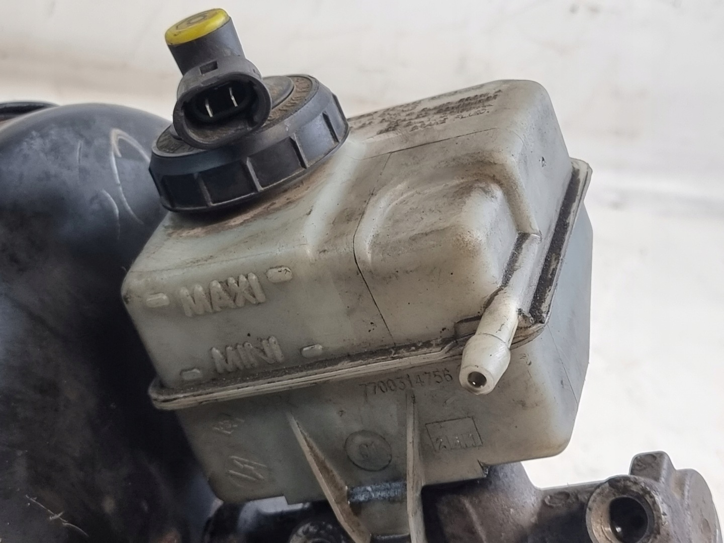 servo Servofreno OE 7700308123 OPEL MOVANO A 2.8 DTI