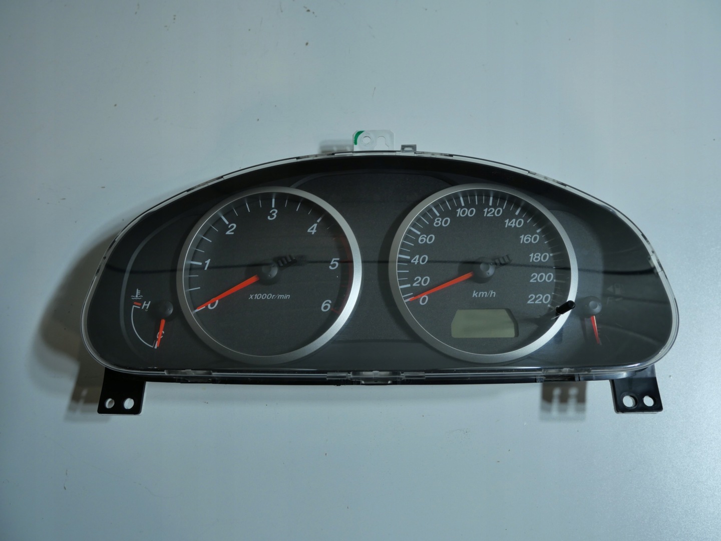 MAZDA dials dials 3M7110849NF