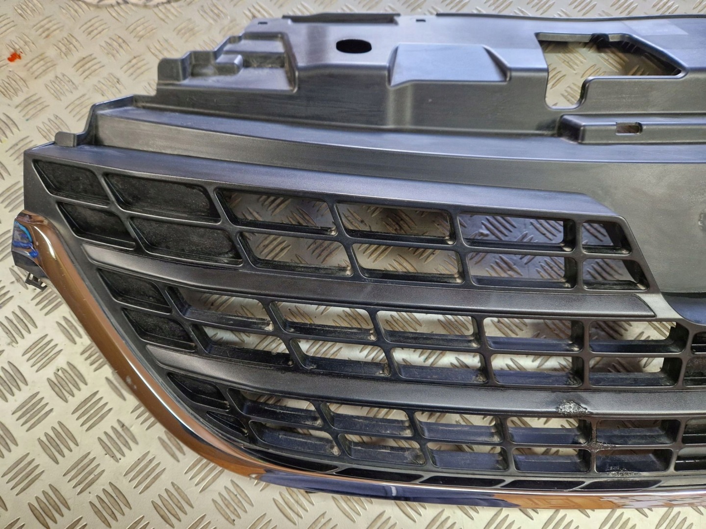GRILLE RENAULT TRAFIC III LIFT 2019R->2021R
