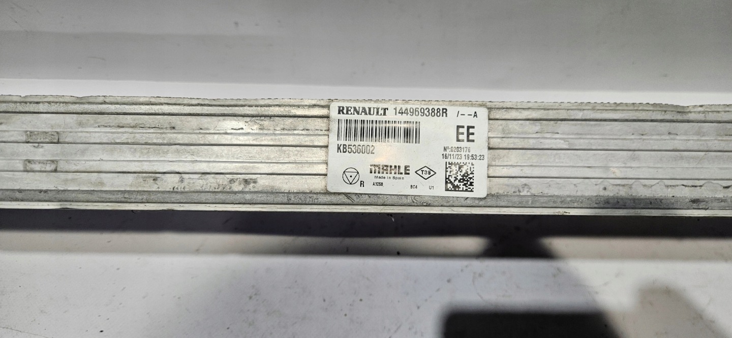 Kühler luft INTERCOOLER RENAULT MASTER III 19- Original 144969388R