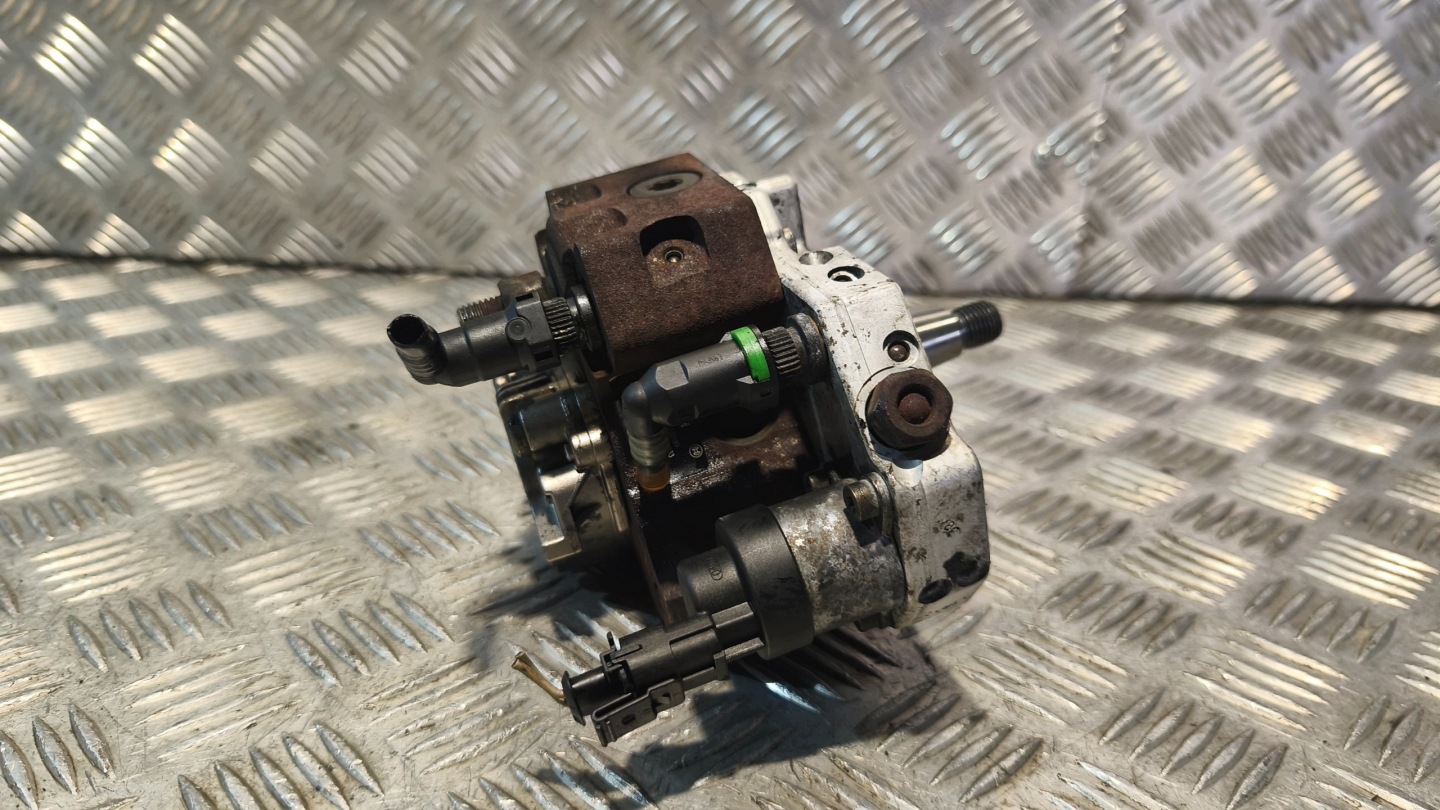injection pump RENAULT ESPACE 2.2D 2005r H8200041766