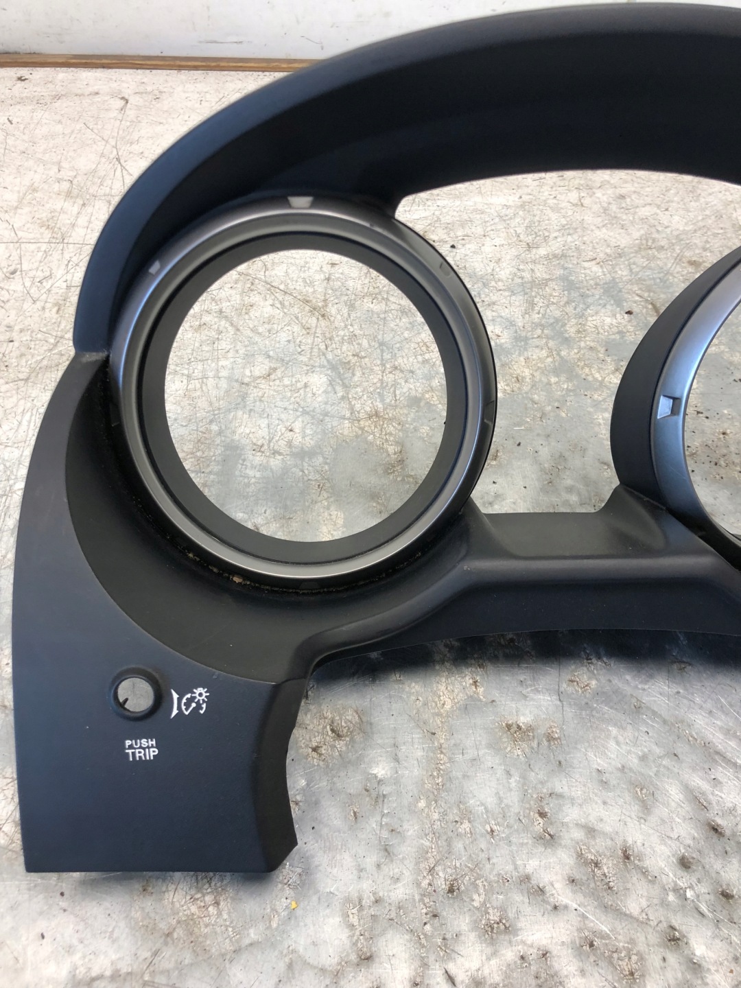 instrument panel frame MITSUBISHI PAJERO IV 8060A051HA