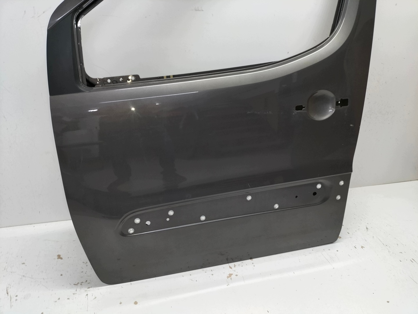 door front front left CITROEN BERLINGO PARTNER 3 III 08-18 oznaki koroz