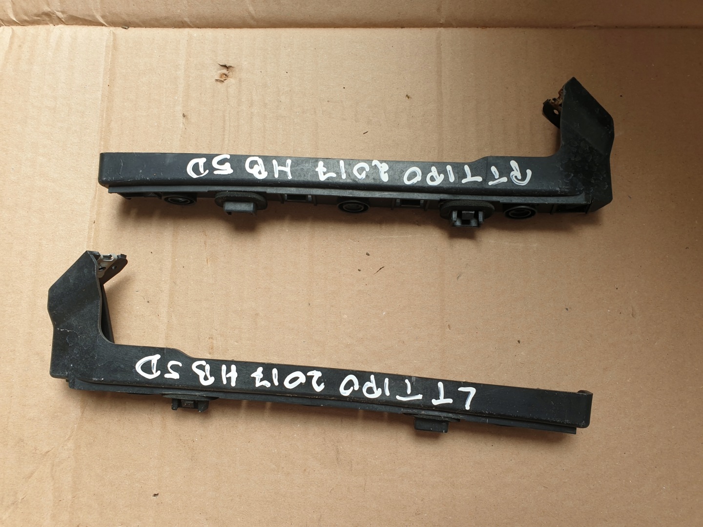 Support Support plaque Arrière FIAT TIPO 2015- 52015945 52015949