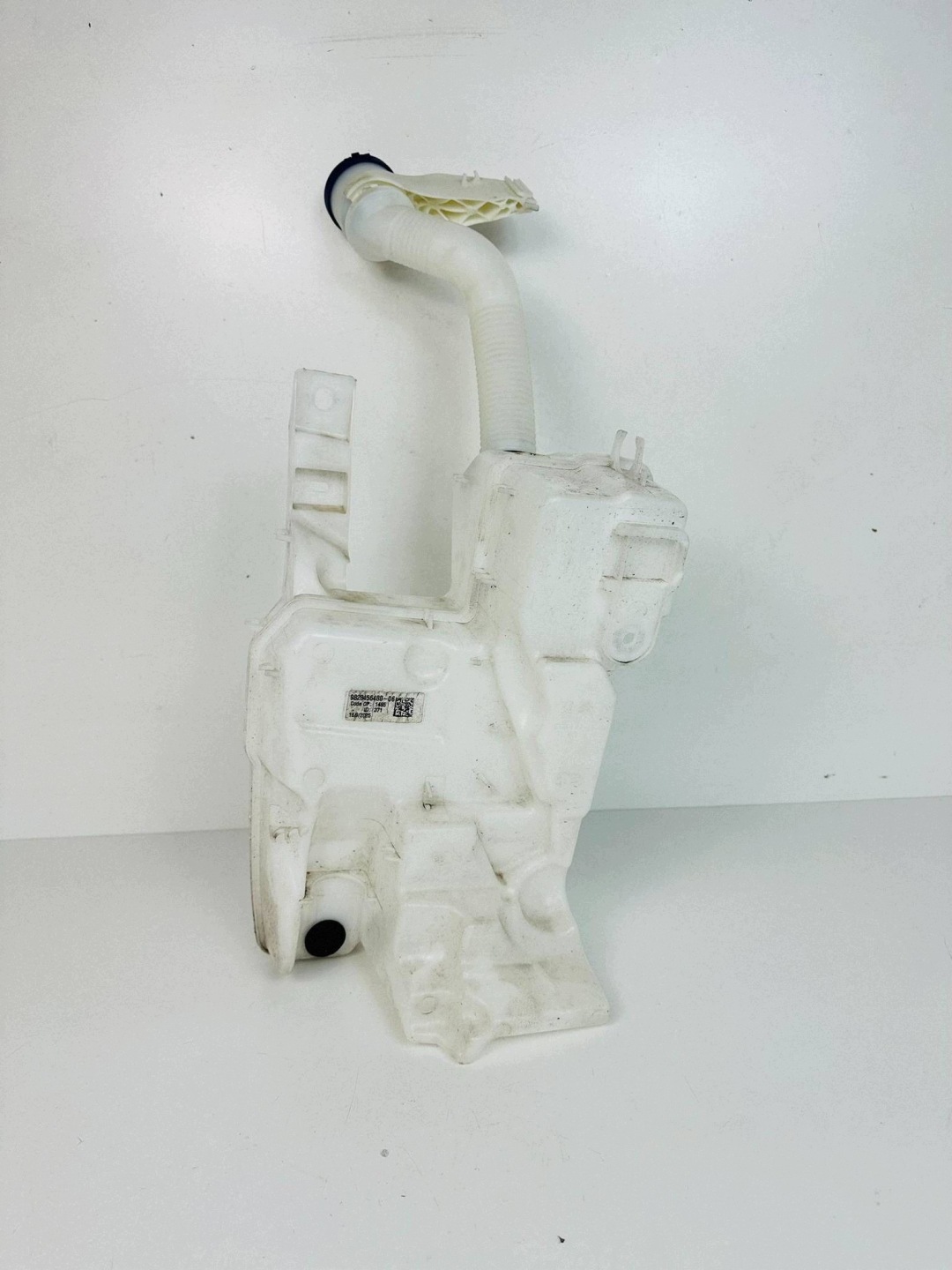 Opel Mokka B 1.2 Hybryda washer fluid tank 9828456480