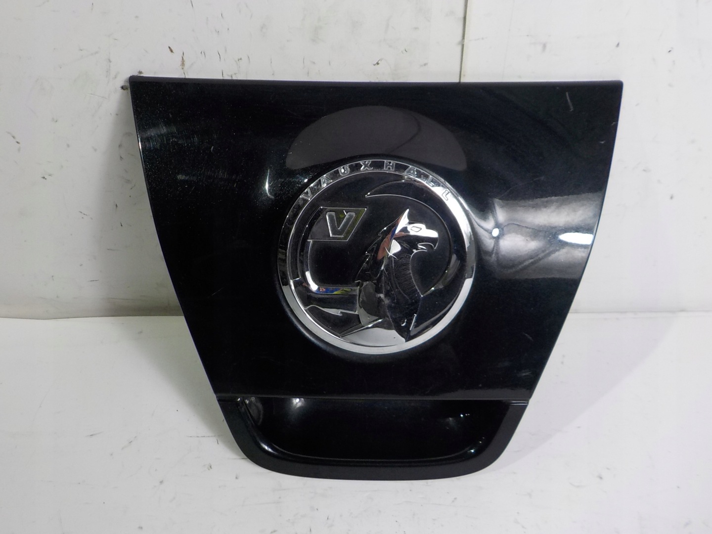 OPEL ASTRA J MIKROSTYK button handle bonnet boot