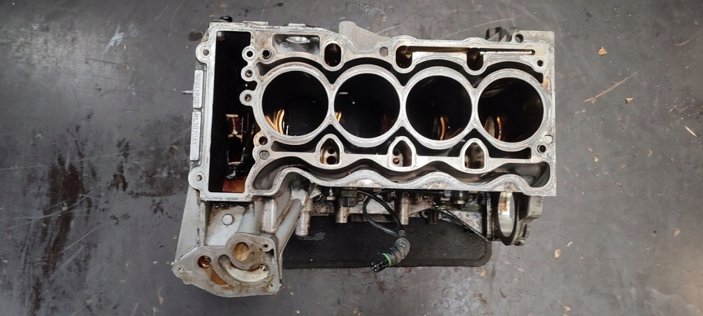 Blok dol Motore N43B20AY BMW E90