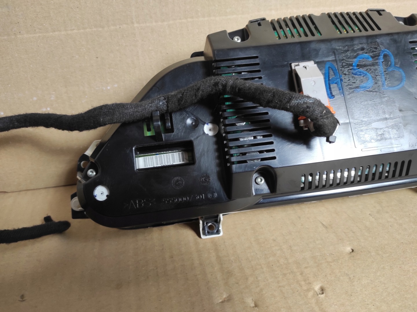 AUDI A6 C6 04r- dials clock 4F0920931T