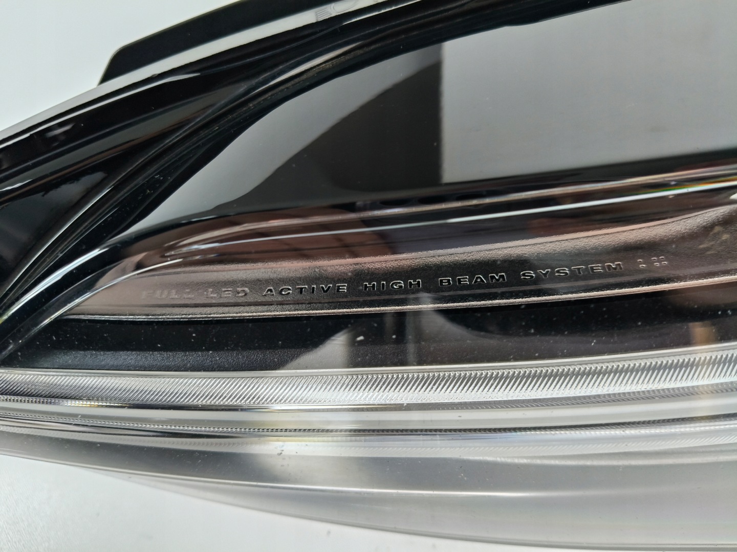 light left REFLEKTOR VOLVO V60 II S60 III 18- FULL LED ACTIVE HIGH BEAM
