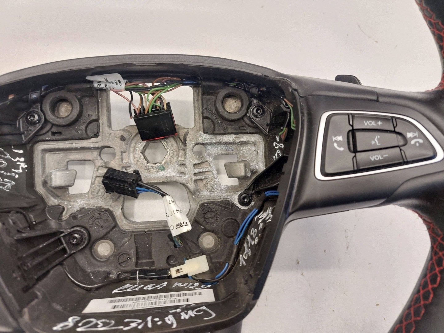 FORD KUGA MK2 II steering wheel, MULTIFUNKCJA leather TEMPOMAT with shifting GV413600RC