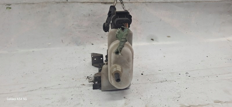 lock door AUDI A3 96- 8L1837016B