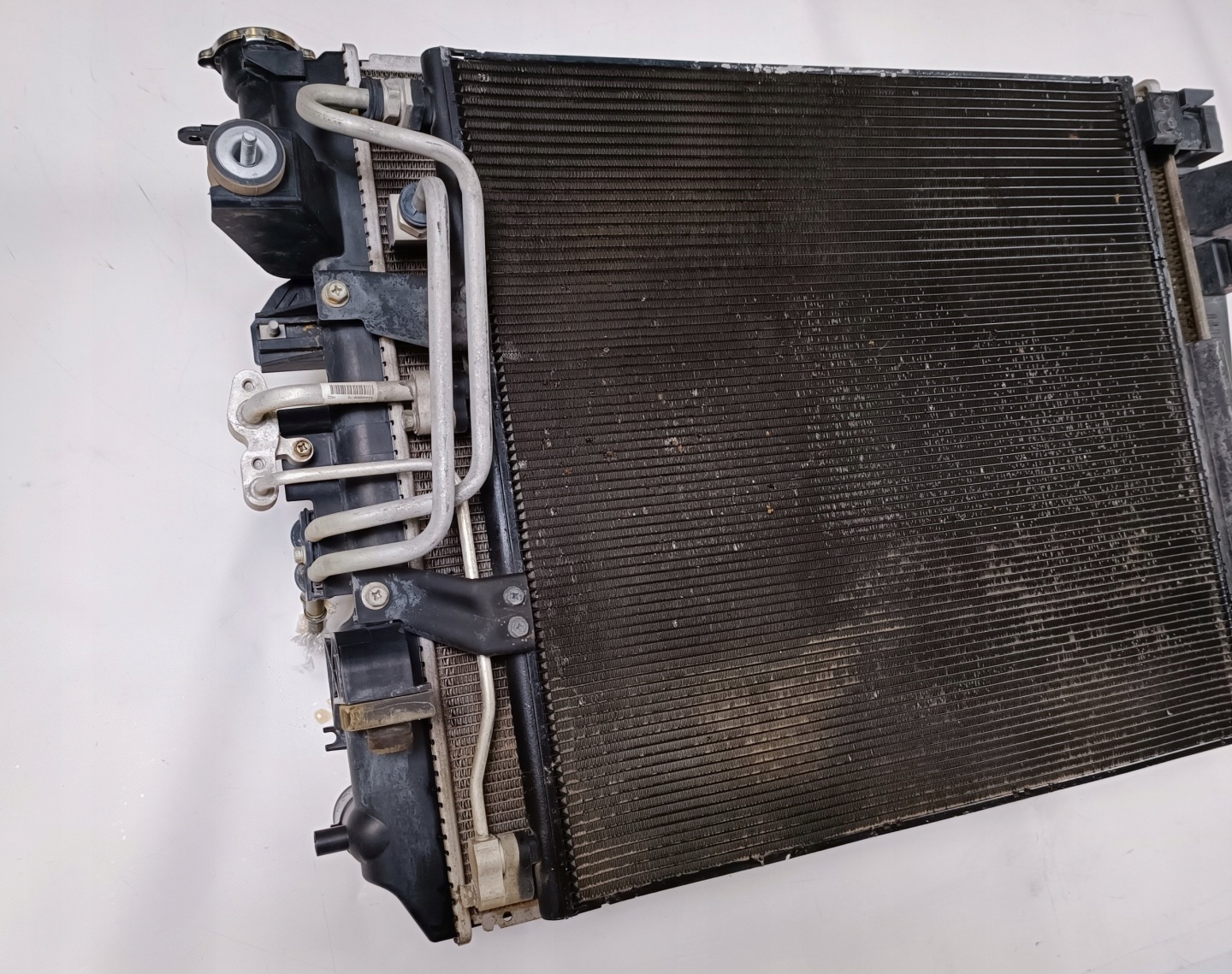 radiator radiator komplet Dodge RAM 1500 5.7 2013