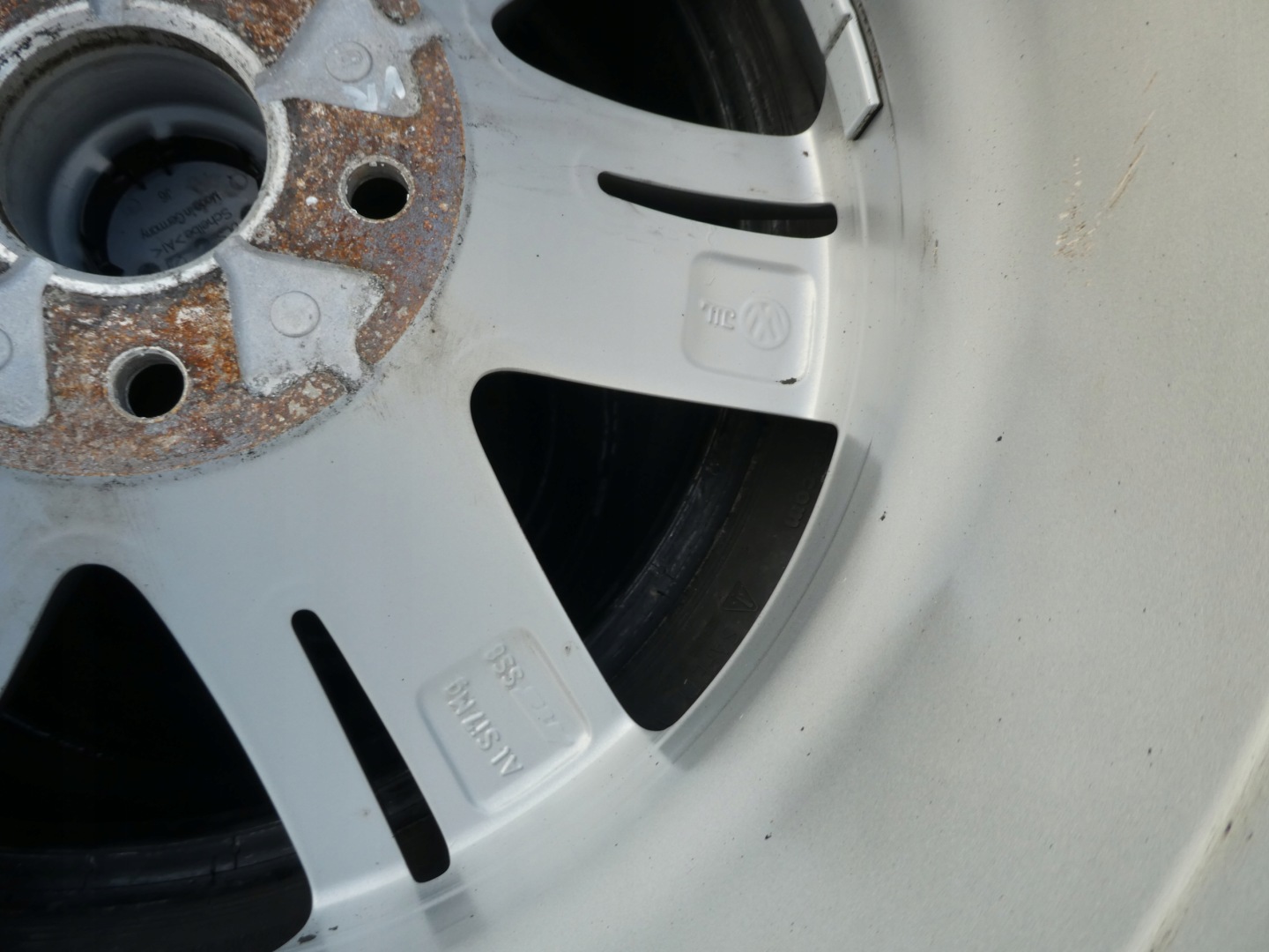 4X ALU discs VW AMAROK 17 2H0601025J