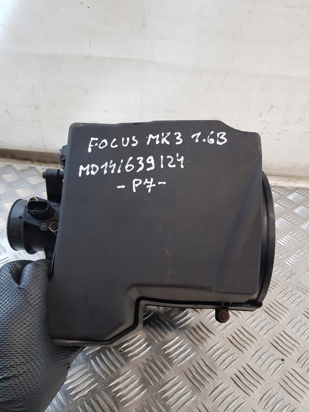 Gehäuse filter luft + Luftmassenmesser 3L3A12B579BA FORD FOCUS MK3 1.6B