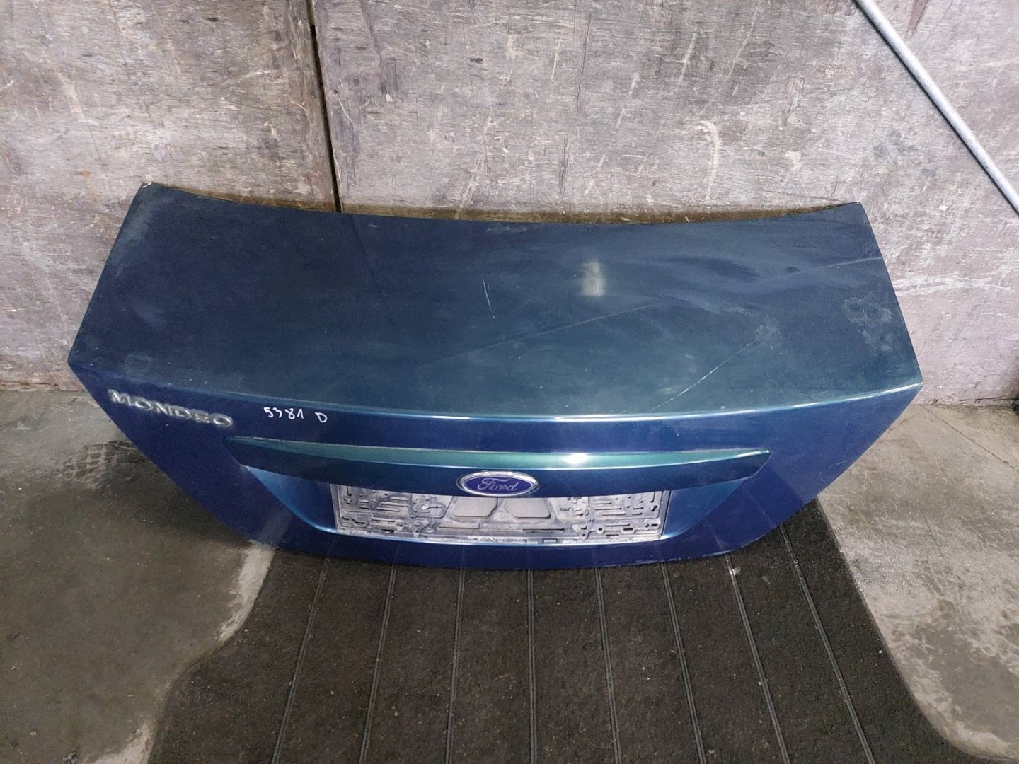 complete rear part FORD MONDEO MK3 trunk door boot bumper rear part lights