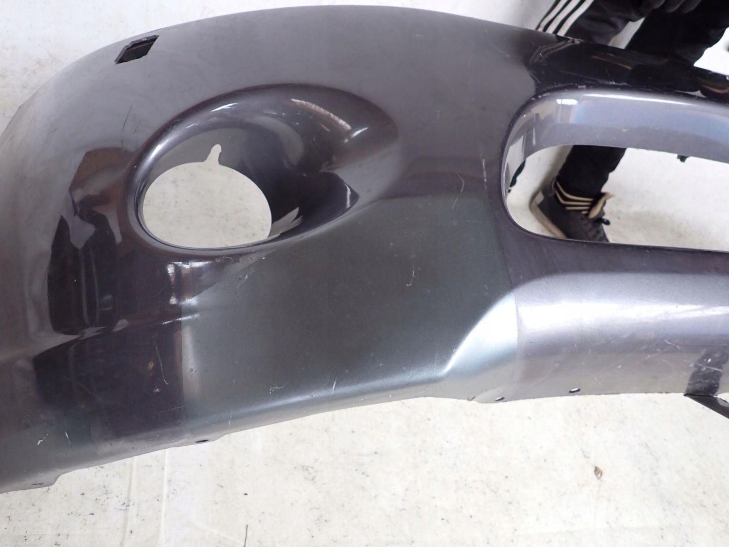 MITSUBISHI GRANDIS bumper front front MN145450 washers